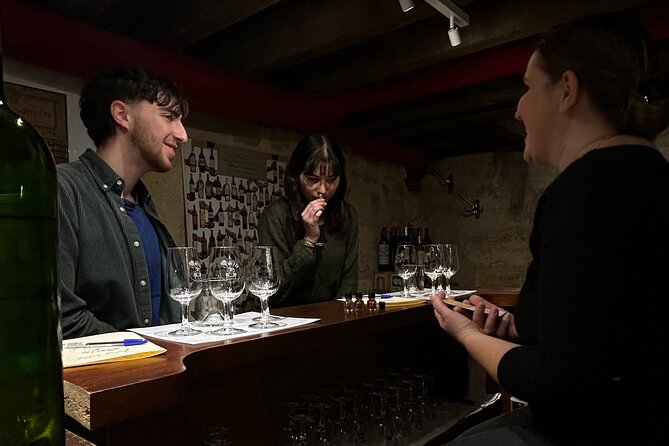 Tasting of Bordeaux White Wines Wine and Cheese Pairing - The Nose of Wine: how you actually learn to smell