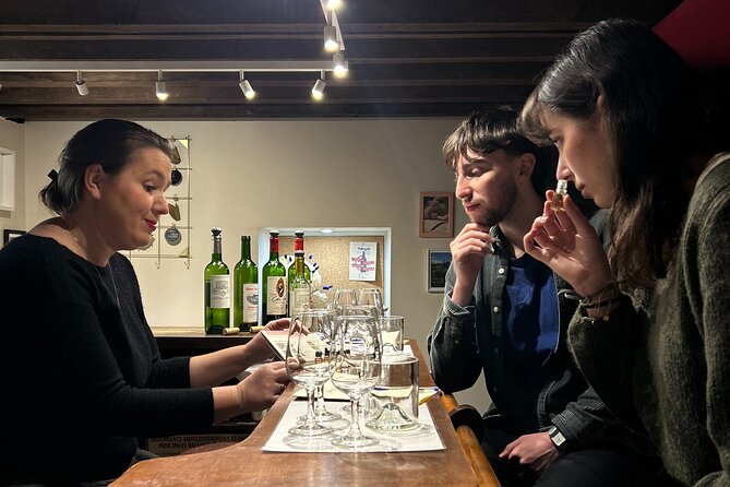 Tasting of Bordeaux White Wines Wine and Cheese Pairing - First stop: meeting point and setting your expectations