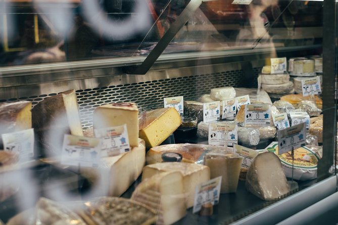 Ultimate London Cheese Crawl : Guided Food Tour - The quiz and the tasting format: why this tour stays fun (even if you’re not a cheese person)