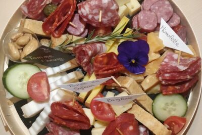 Visit and tasting of wines and cheese and charcuterie platter - The historic cellar with wooden tuns: why tradition still gets used