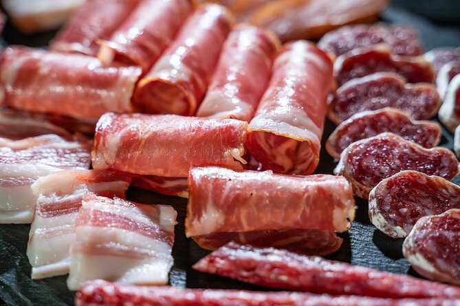 Visit and wine tasting with sausage and BODEGA PIRINEOS cheese - Key takeaways before you go