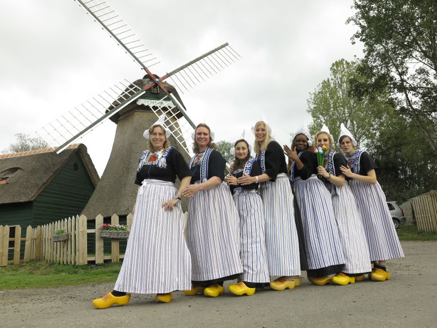 Volendam: Traditional Costume Photo with Cheese & Clog Tour - Shopping and Tastings: The Part You’ll Actually Feel