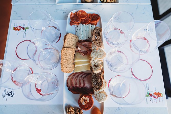 Wine and Cheese Tasting Lunch in Portuguese Wine Bar - Guide style and group size: why a max of 16 changes everything