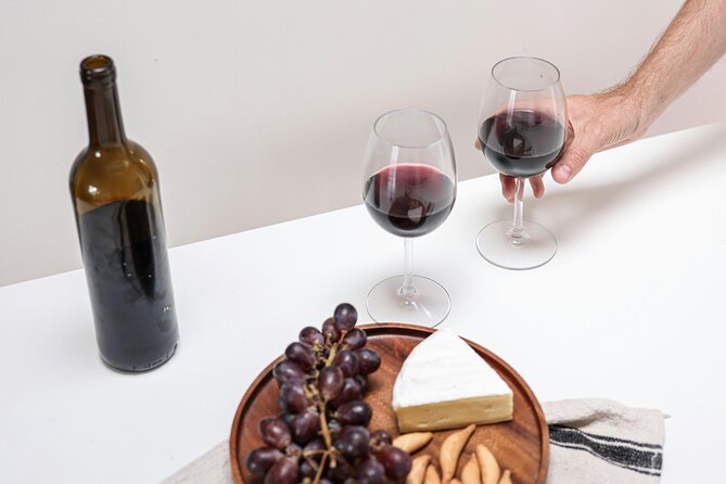Wine & Cheese in Montmartre: A True Taste of France 6-ppl Max - Montmartre wine and cheese: why a tiny group changes everything