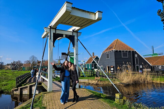 Zaanse Schans and Cheese Tasting Guided Tour from Amsterdam - Catharina Hoeve cheese farm tasting: samples, the process, and what to expect