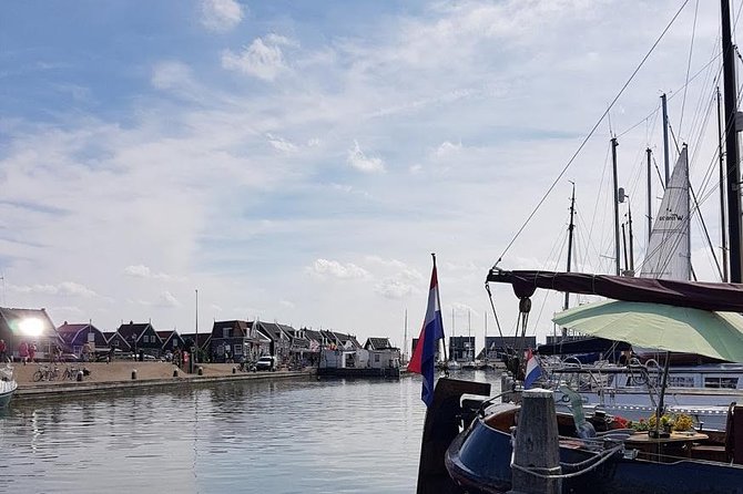 Zaanse Schans and Volendam Private Tour – Clogs, Cheese and More - What Makes the Guides Matter on This One