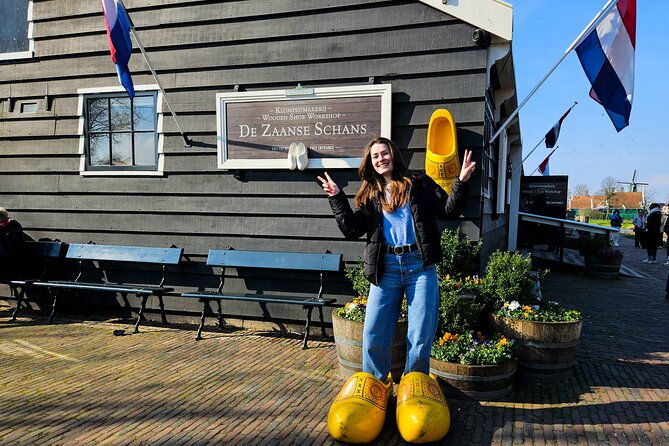 Zaanse Schans Windmills, Cheese and Volendam Tour from Amsterdam - Cheese farm and tasting: small format, so set expectations