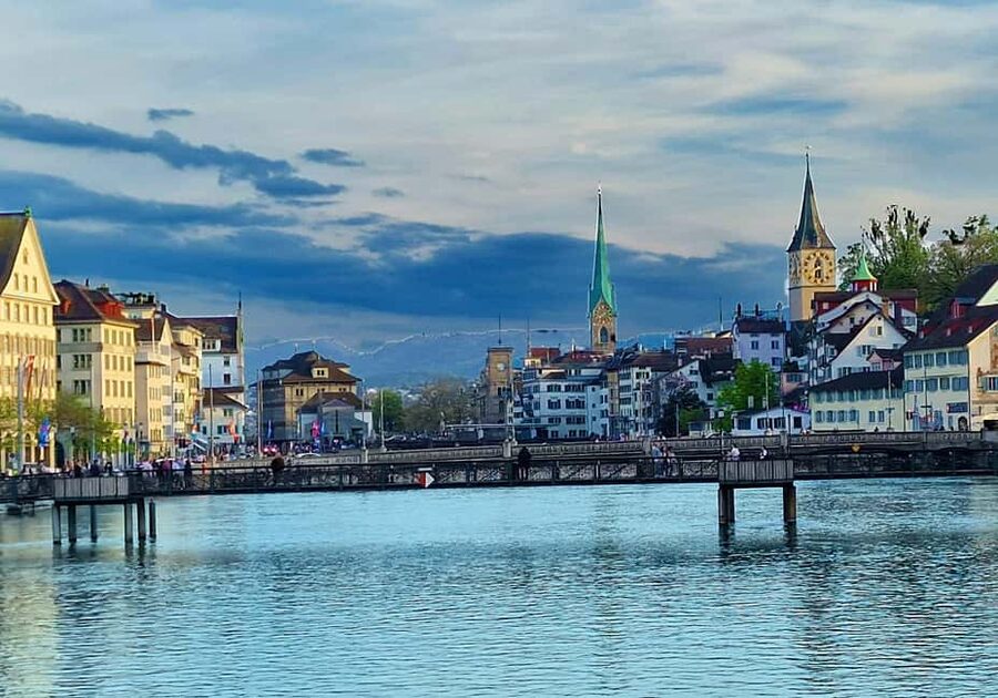 Zurich Open-top Tour and Chocolate and Cheese Countryside - Zurich in One Ride: Open-Top Views From Sihlquai
