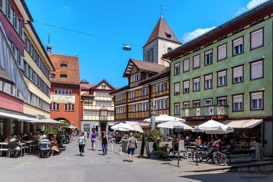 Zurich Open-top Tour and Chocolate and Cheese Countryside - Maestrani’s Chocolarium: What You Can Do in 75 Minutes