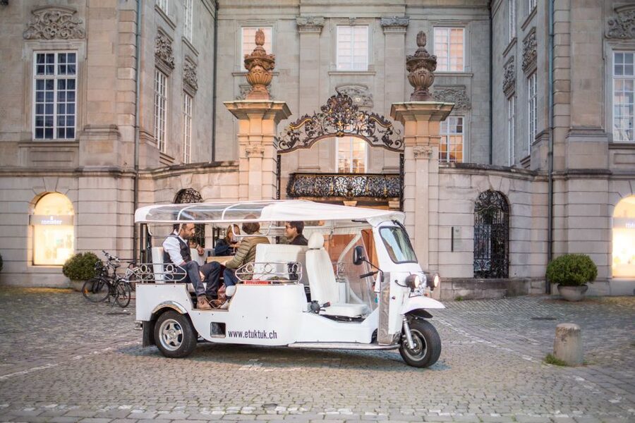 Zurich: Swiss Cheese Fondue & Wine e-Tuk-Tuk City Tour - Key Highlights I’d Plan Around